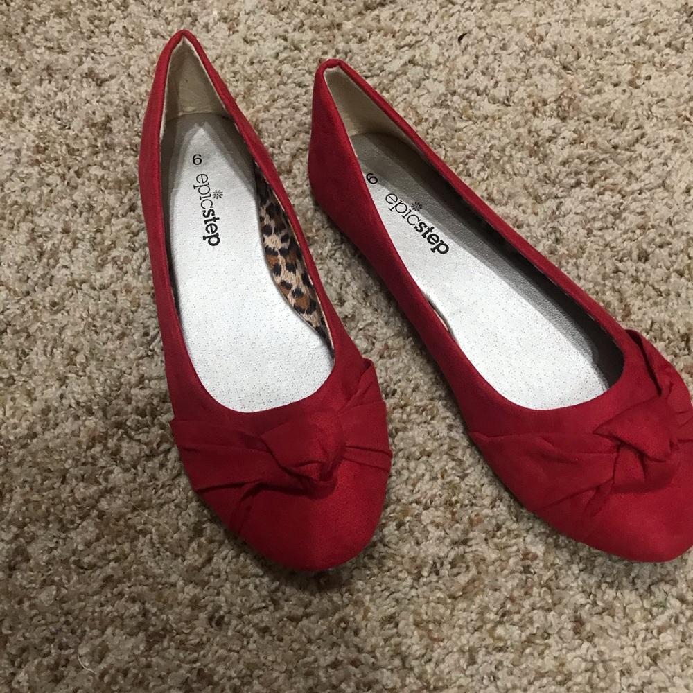 NWOT Red Velvet/Suede Flats
